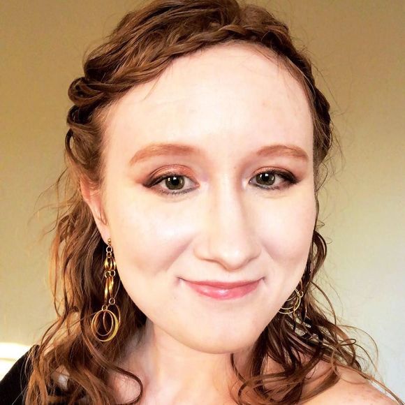 Meet your Posher, Gina - Picture 1 of 1